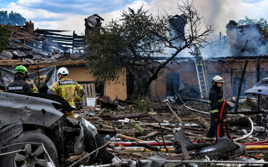 Guerra na Ucrânia entra em nova fase de desgaste com ataques recordes a civis e infraestrutura